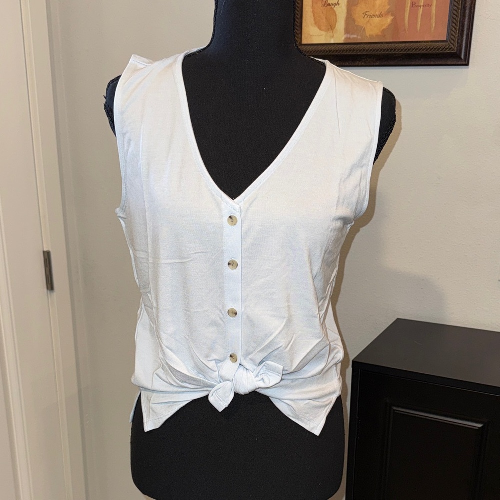 Lou & Grey Baby Blue Tie Front V-Neck Buttoned Tank Top